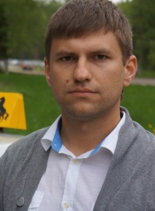 Атавин Сергей Александрович - сотрудник автошколы «Мустанг»