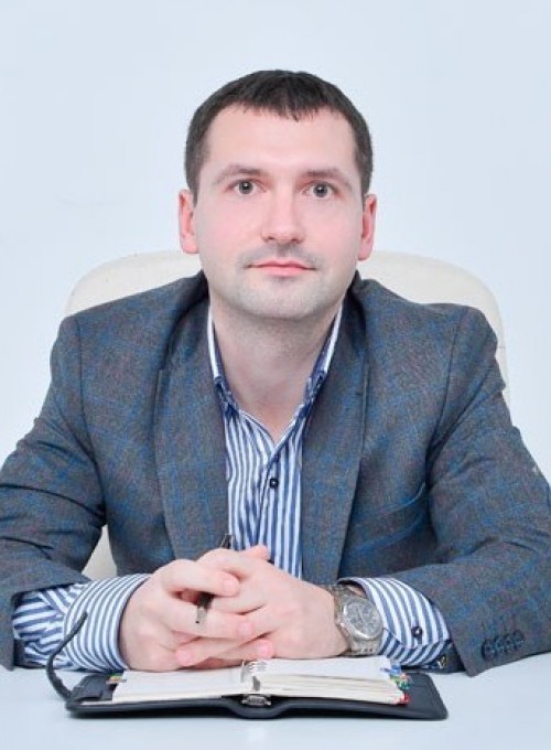Кузнецов Юрий Александрович - сотрудник автошколы «Мустанг»