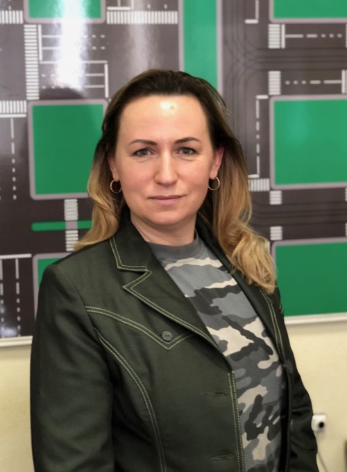 Малышева Марина Викторовна - сотрудник автошколы «Мустанг»